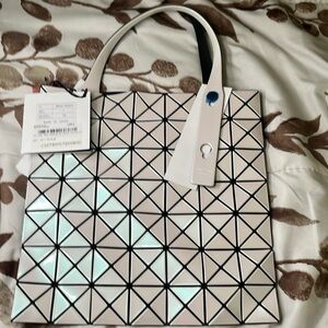 BAO BAO ISSEY MIYAKE